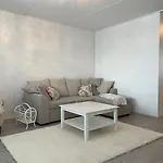 Hoitotie 80m2