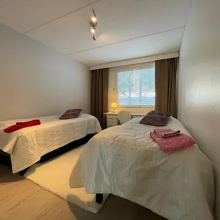 아파트 Hoitotie 80m2