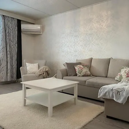 아파트 Hoitotie 80m2 *